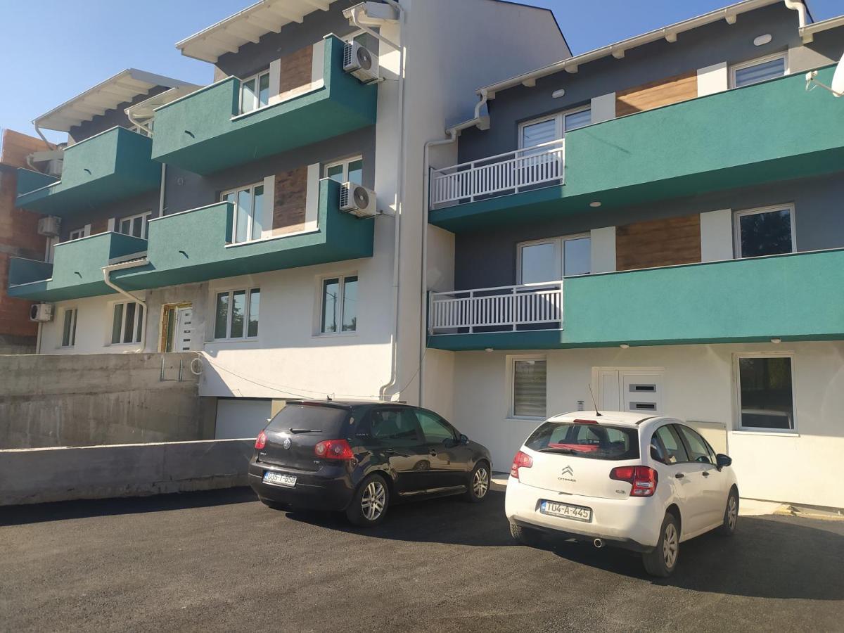 Apartament Stan Na Dan Elena Lukavica Zewnętrze zdjęcie