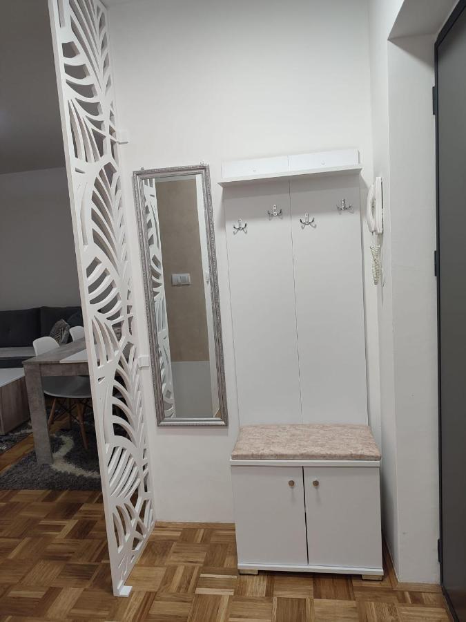 Apartament Stan Na Dan Elena Lukavica Zewnętrze zdjęcie