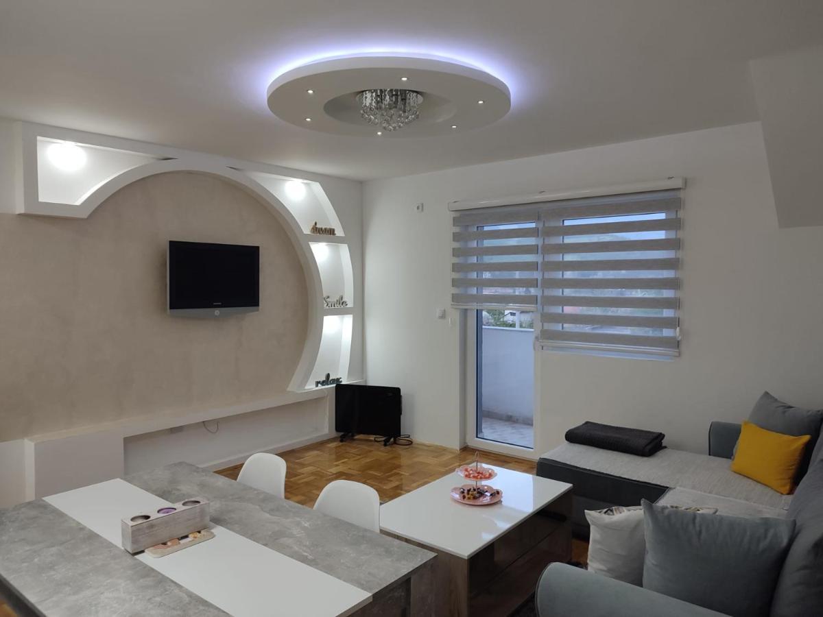 Apartament Stan Na Dan Elena Lukavica Zewnętrze zdjęcie
